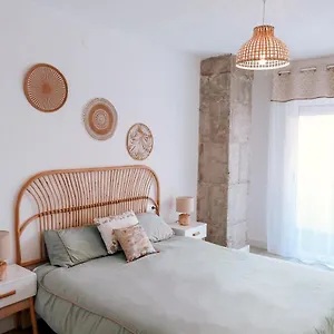 Mikasika - Duplex With Seasonal Swimming Pool & Walking Distance From The Apartamento
